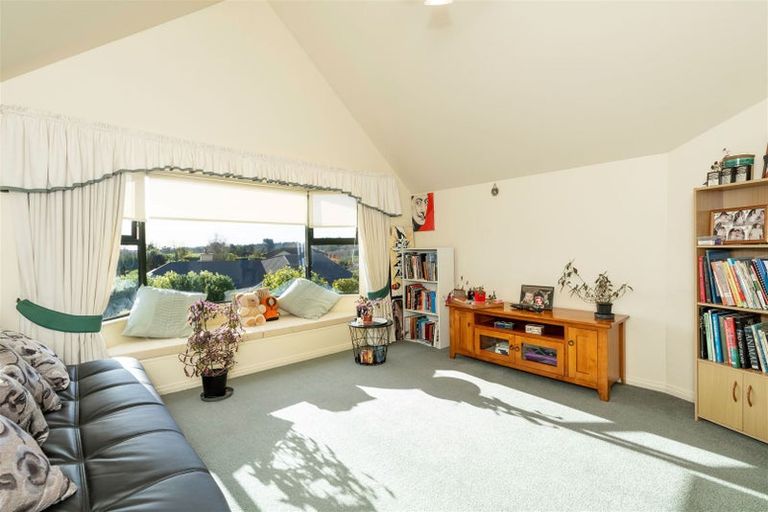 Photo of property in 6 Hillcrest Lane, Levin, 5510