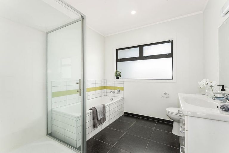 Photo of property in 9 Paparoa Crescent, Aotea, Porirua, 5024