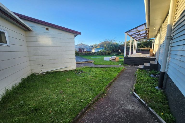Photo of property in 216 Russell Road, Manurewa, Auckland, 2102