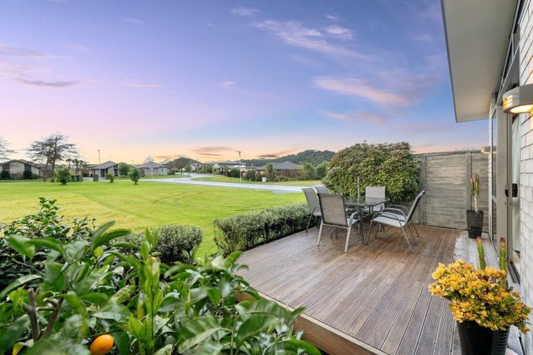 Photo of property in 14 Scoria Close, Pyes Pa, Tauranga, 3112