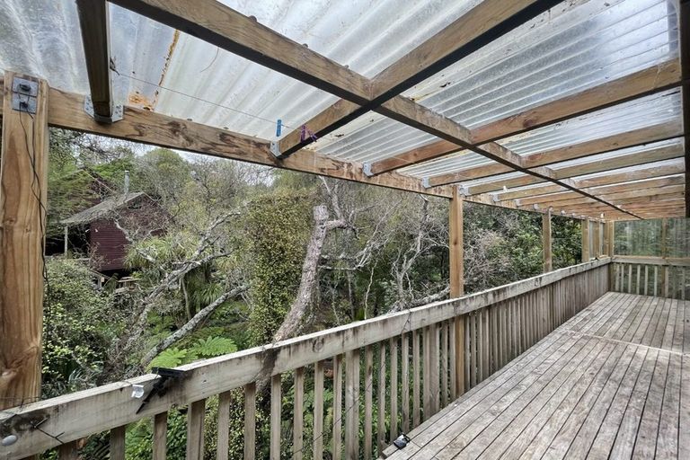 Photo of property in 2/30 Charles Dickens Drive, Mellons Bay, Auckland, 2014