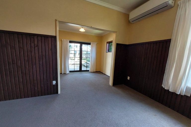 Photo of property in 29 Paynters Avenue, Strandon, New Plymouth, 4312
