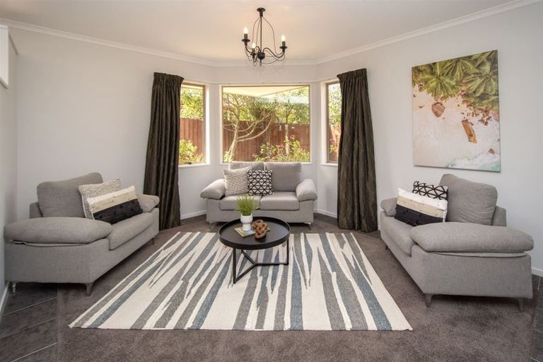 Photo of property in 71 Broadhaven Avenue, Parklands, Christchurch, 8083