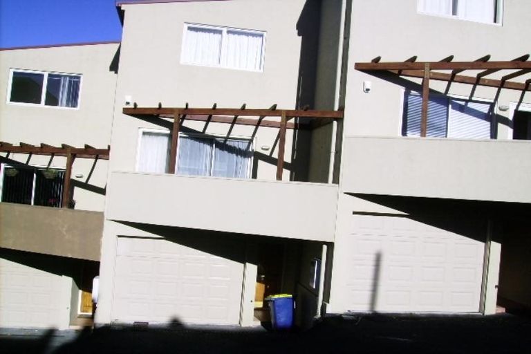 Photo of property in 4/202 Hinemoa Street, Birkenhead, Auckland, 0626