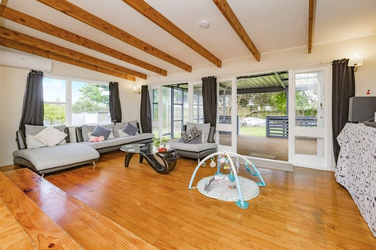 Photo of property in 63 Orchard Street, Avondale, Auckland, 1026