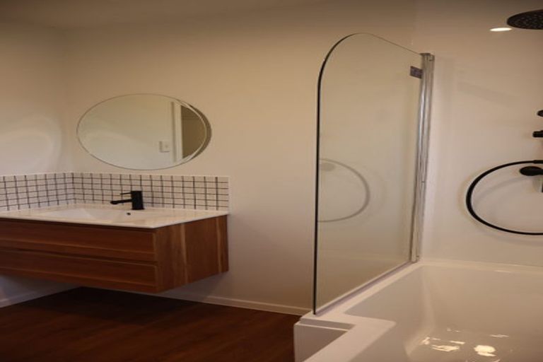 Photo of property in 2/8 Sylvan Street, Hillmorton, Christchurch, 8024