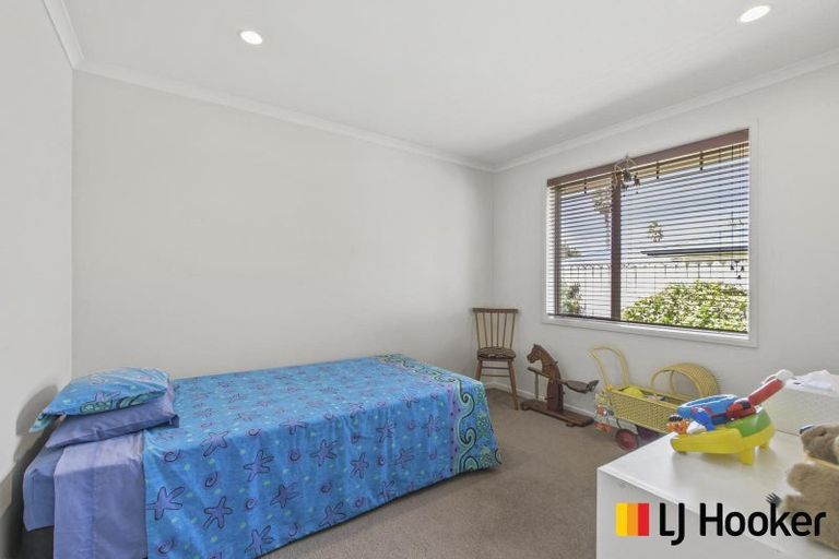 Photo of property in 33 Parkhaven Drive, Rosehill, Papakura, 2113