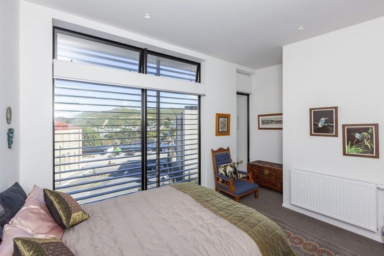 Photo of property in 37 Erica Pabst Way, Island Bay, Wellington, 6023