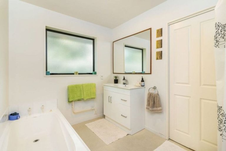 Photo of property in 96c Randolph Street, Woolston, Christchurch, 8062