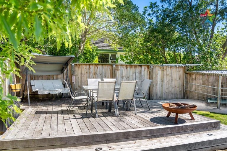 Photo of property in 44 Norton Park Avenue, Fairfield, Lower Hutt, 5011