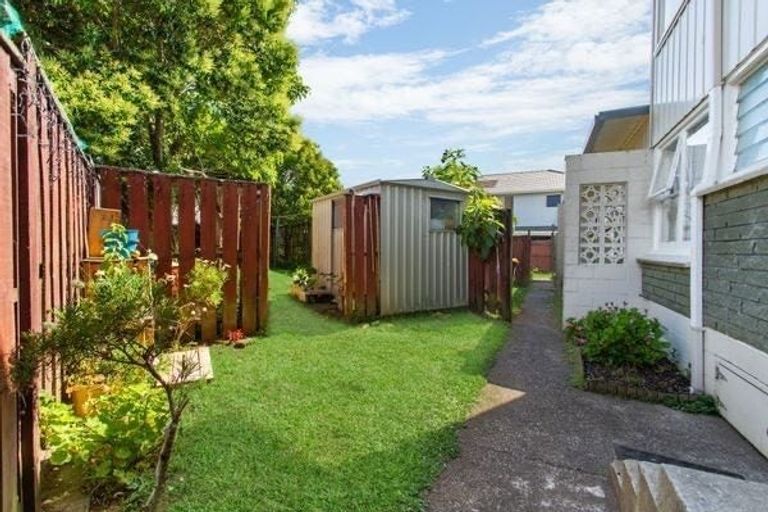 Photo of property in 3/87 Wallace Road, Papatoetoe, Auckland, 2025