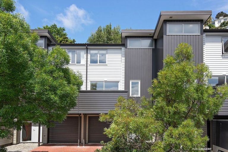 Photo of property in 12/27 The Rigi, Northland, Wellington, 6012