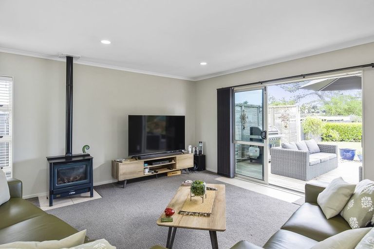 Photo of property in 51 Gawler Street, Te Horo Beach, Otaki, 5581