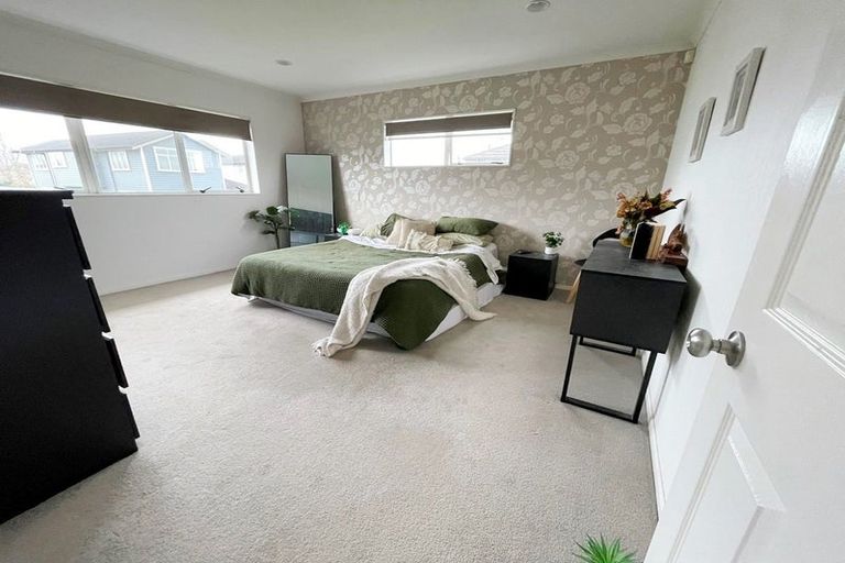 Photo of property in 18 Lake Drive, Karaka, Papakura, 2113