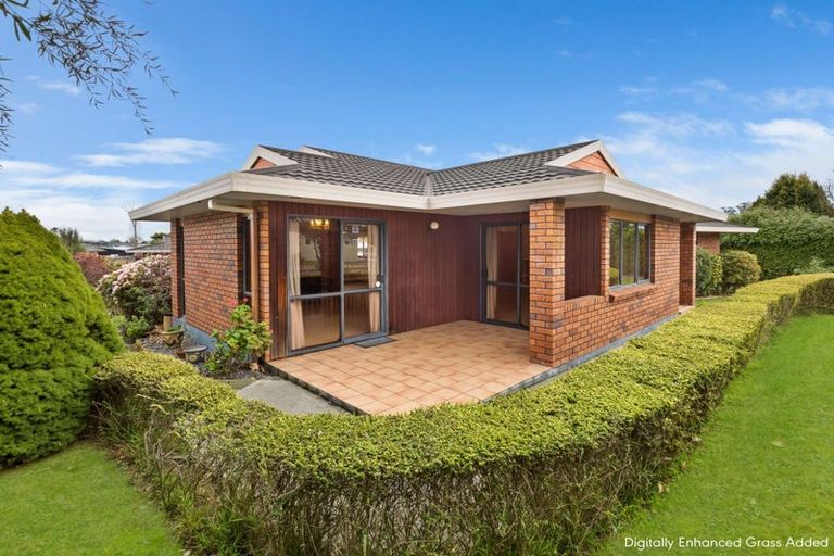 Photo of property in 5 Wanganui Road, Marton, 4710