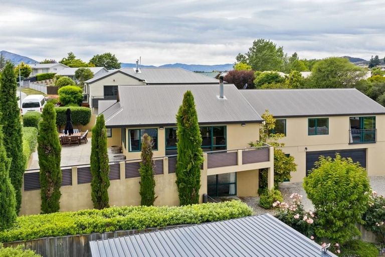 Photo of property in 7 Totara Terrace, Wanaka, 9305