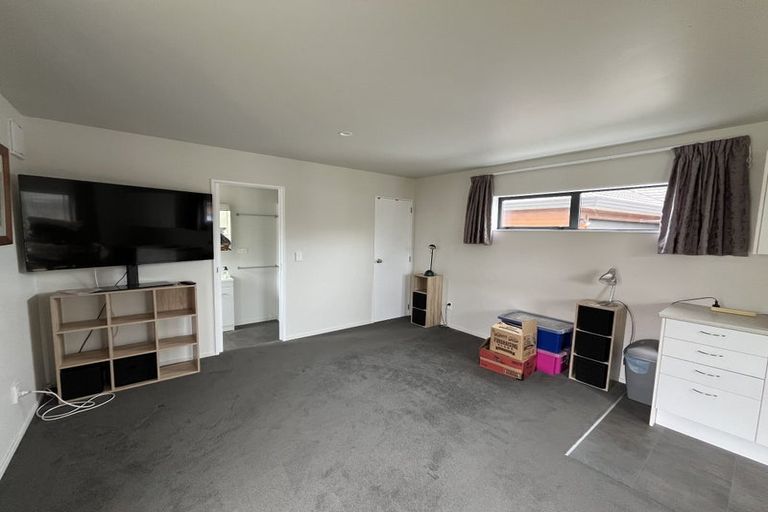 Photo of property in 23 Bell Road, Waiwhetu, Lower Hutt, 5010