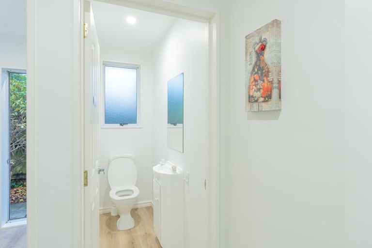 Photo of property in 99 Avonhead Road, Avonhead, Christchurch, 8042