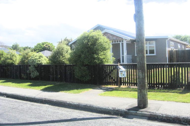 Photo of property in 121 Birdwood Avenue, Beckenham, Christchurch, 8023