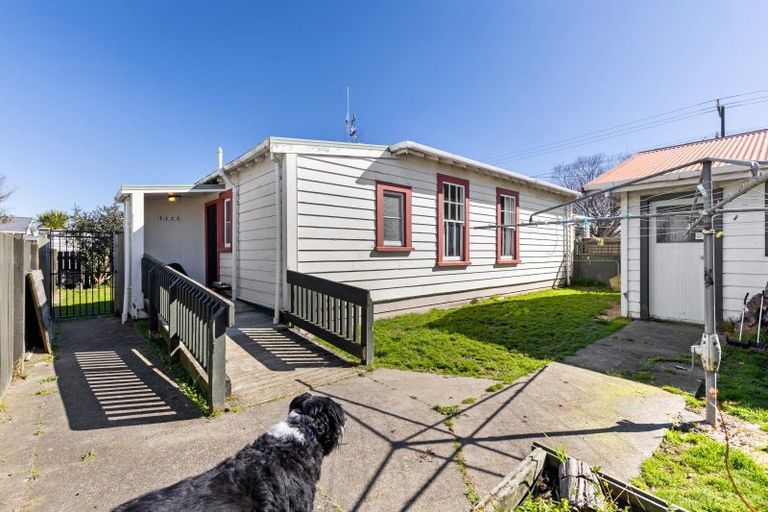 Photo of property in 15 Fairs Road, Milson, Palmerston North, 4414