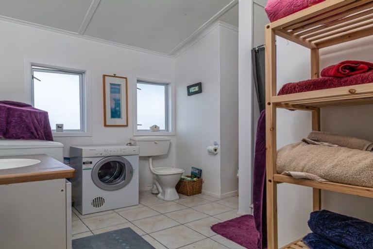 Photo of property in 17 Clifton Road, Haumoana, 4102