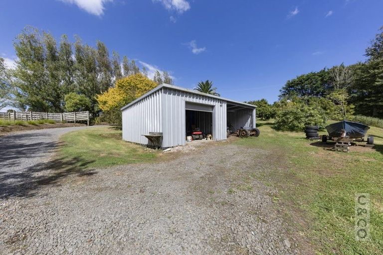 Photo of property in 1226 State Highway 16, Waimauku, 0883