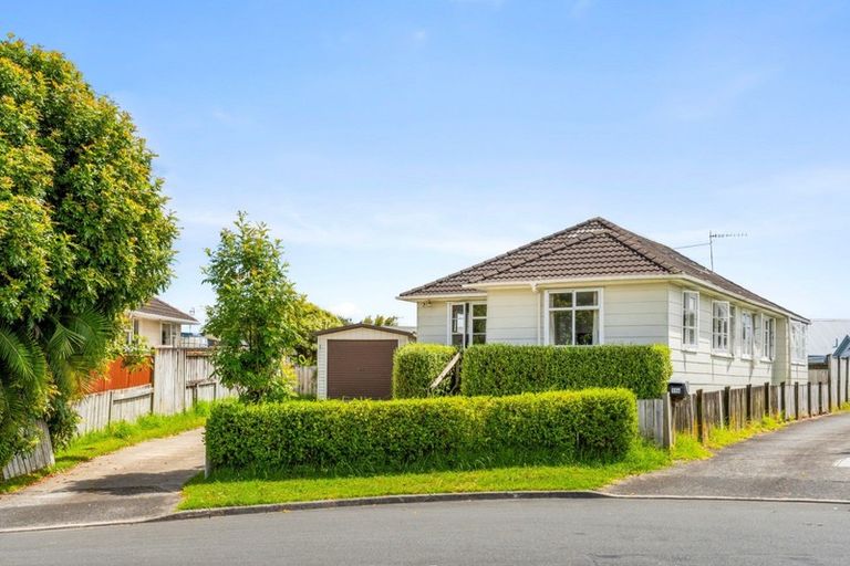 Photo of property in 11 Surrey Grove, Parkvale, Tauranga, 3112