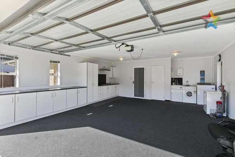 Photo of property in 8 Sun Valley Way, Wainuiomata, Lower Hutt, 5014
