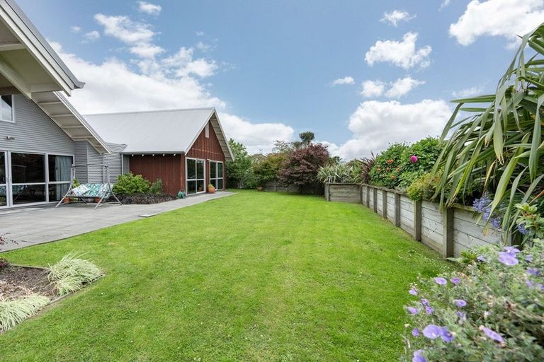 Photo of property in 22 Irwin Logan Drive, Mosgiel, 9024