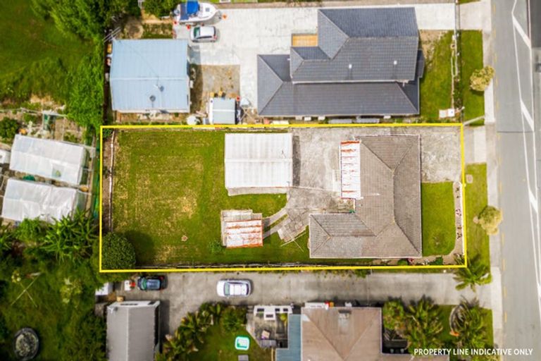 Photo of property in 46 Hepburn Road, Glendene, Auckland, 0602