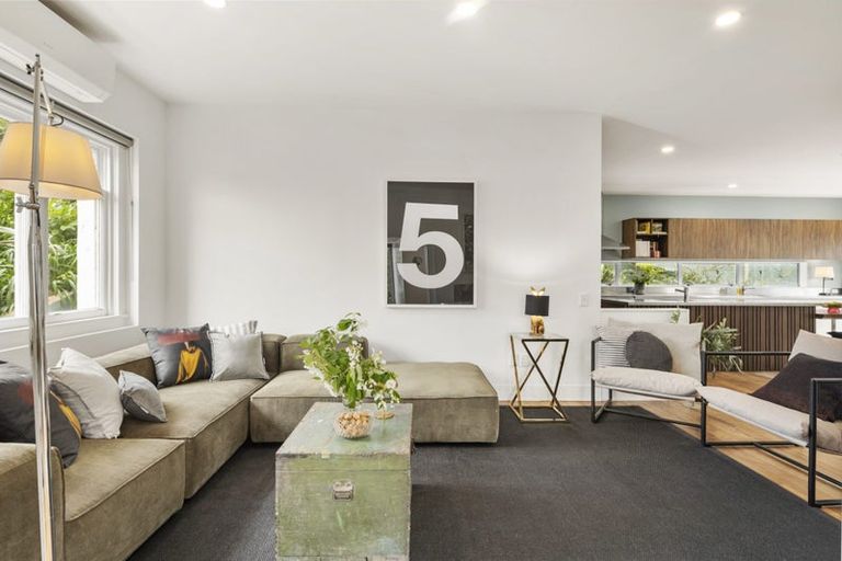 Photo of property in 26 Severn Street, Island Bay, Wellington, 6023