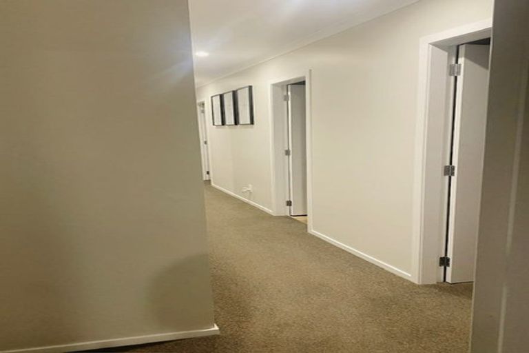 Photo of property in 153 Waipounamu Drive, Kelson, Lower Hutt, 5010