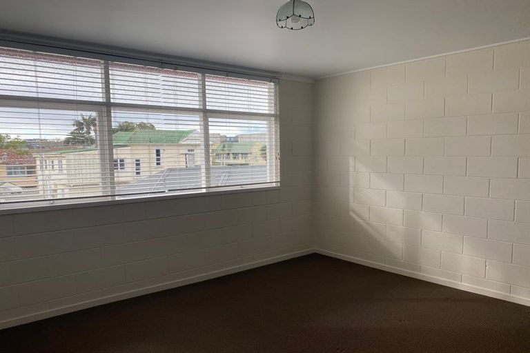 Photo of property in 9 Esplanade Road, Mount Eden, Auckland, 1024