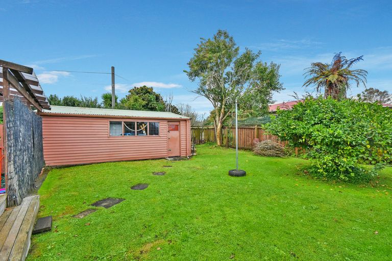 Photo of property in 20 Cosgrave Road, Papakura, 2110
