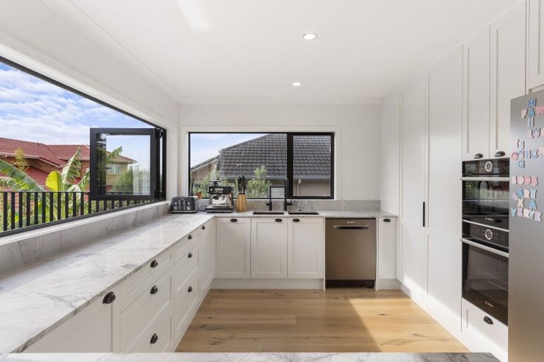 Photo of property in 12b Waikura Drive, Te Atatu Peninsula, Auckland, 0610