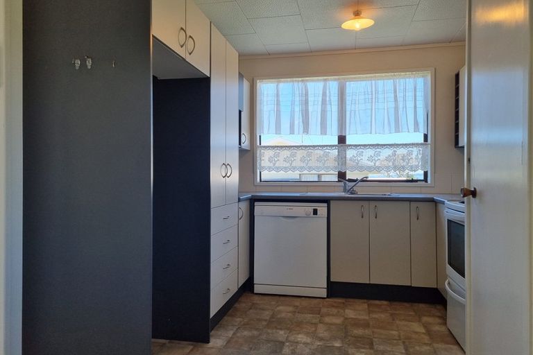 Photo of property in 2/15 Washington Avenue, Snells Beach, 0920