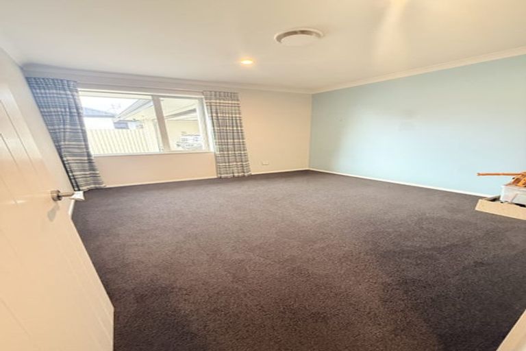 Photo of property in 82 Mcmahon Drive, Aidanfield, Christchurch, 8025