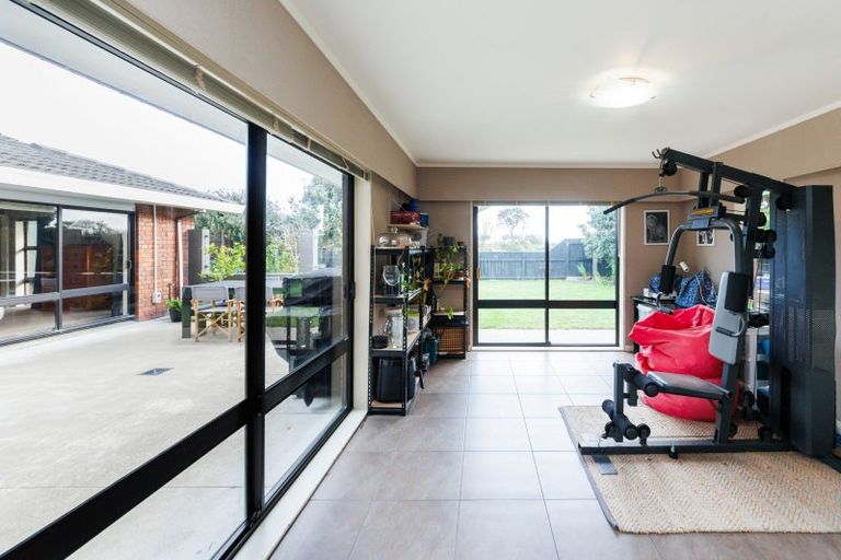 Photo of property in 50 Kentucky Way, Awapuni, Palmerston North, 4412