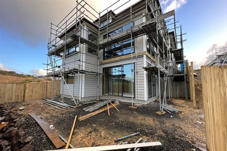 Photo of property in 57 Matangi View Drive, Orewa, 0931