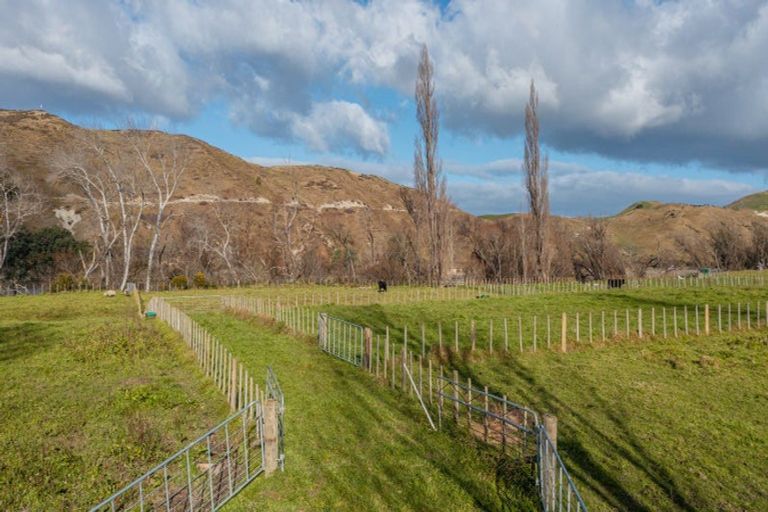 Photo of property in 60 River Road, Otane, Waipawa, 4271