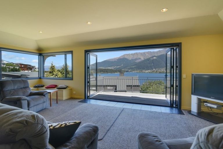 Photo of property in 536a Peninsula Road, Kelvin Heights, Queenstown, 9300