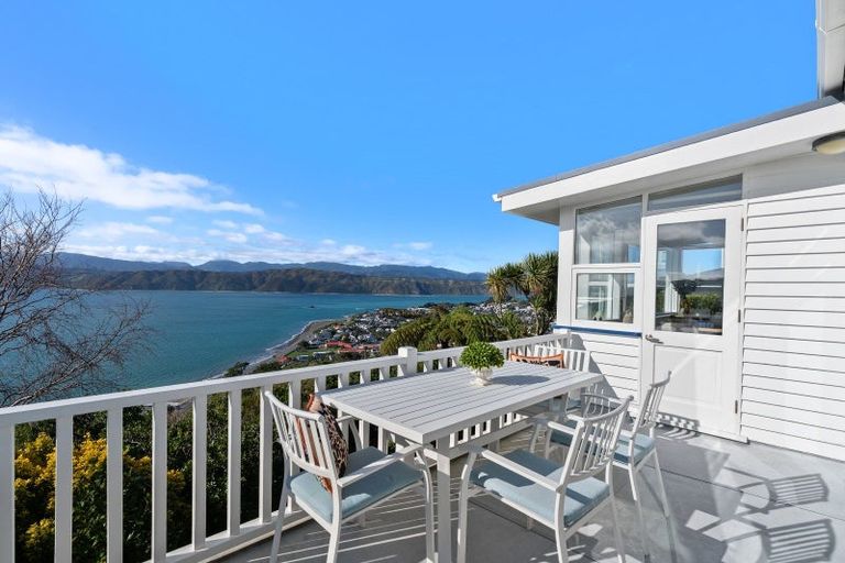 Photo of property in 66 Seatoun Heights Road, Seatoun, Wellington, 6022