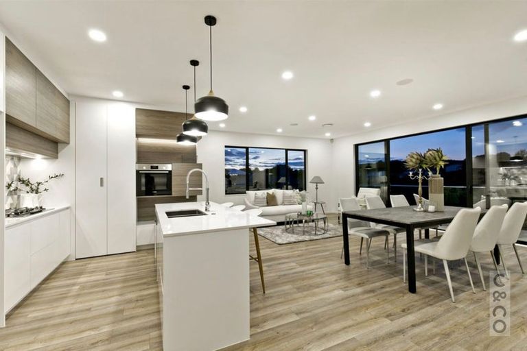 Photo of property in 21 Princes Street, Riverhead, 0820