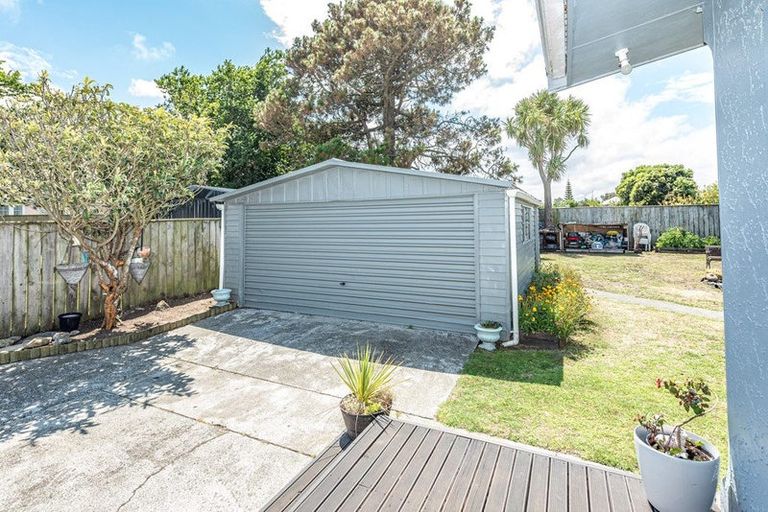 Photo of property in 3 Rogers Street, Castlecliff, Whanganui, 4501