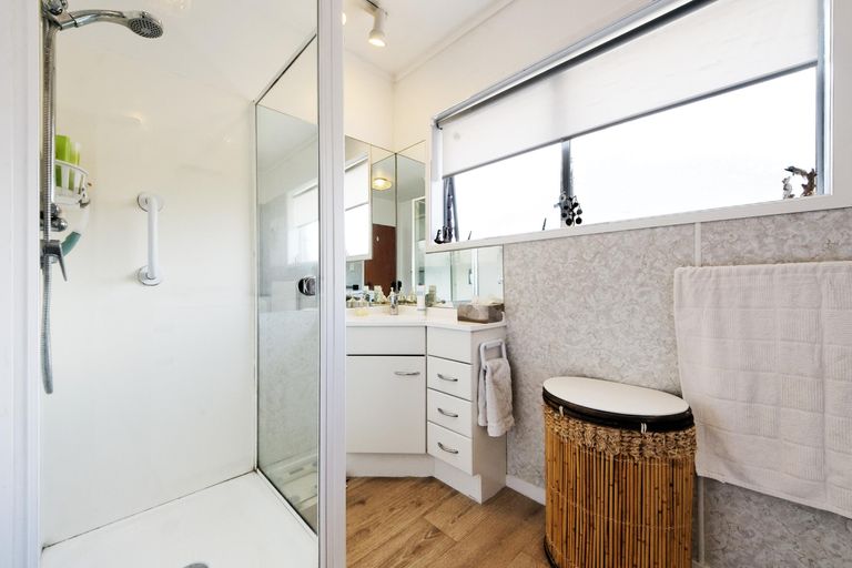 Photo of property in 1/57 Margan Avenue, New Lynn, Auckland, 0600