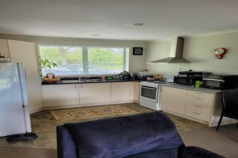 Photo of property in 765 Swanson Road, Swanson, Auckland, 0612