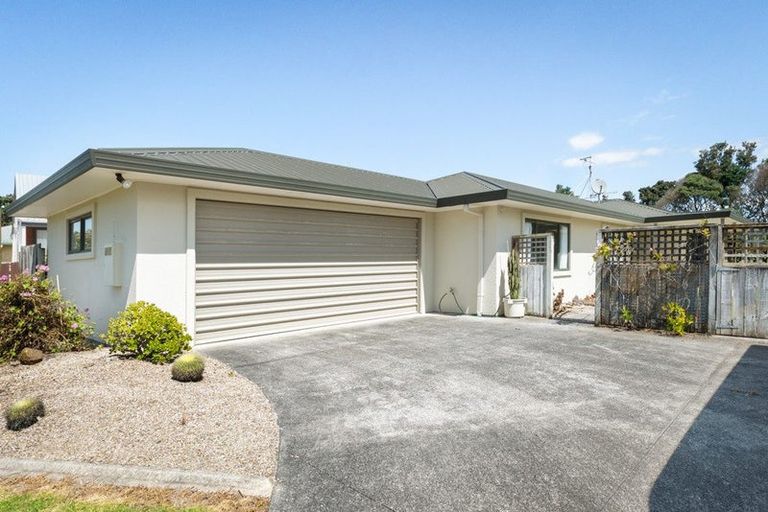 Photo of property in 6 Papaunahi Road, Bowentown, Waihi Beach, 3177