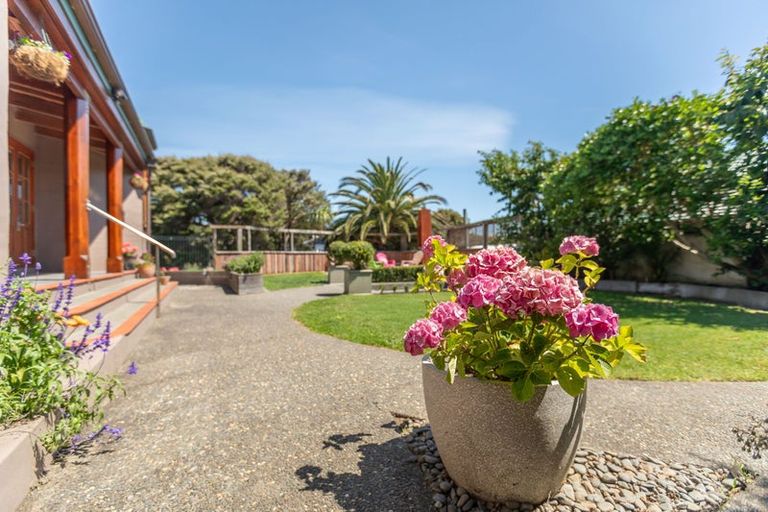 Photo of property in 15 Poplar Avenue, Raumati South, Paraparaumu, 5032