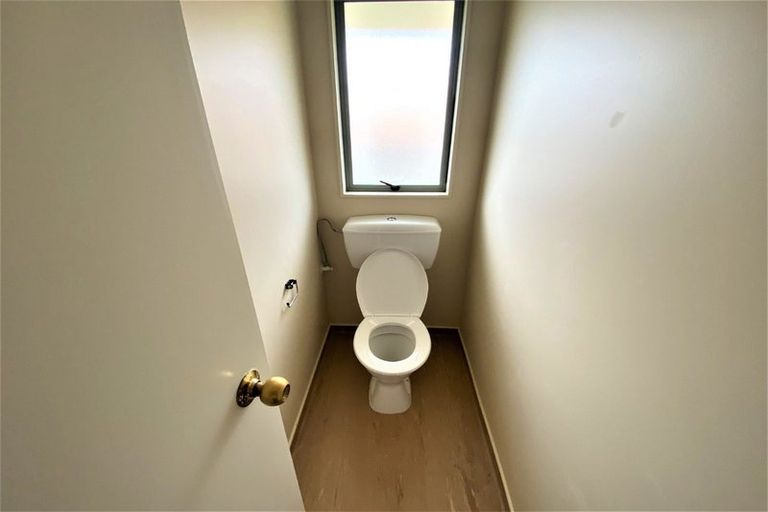 Photo of property in 12 Cretian Crescent, Henderson, Auckland, 0612