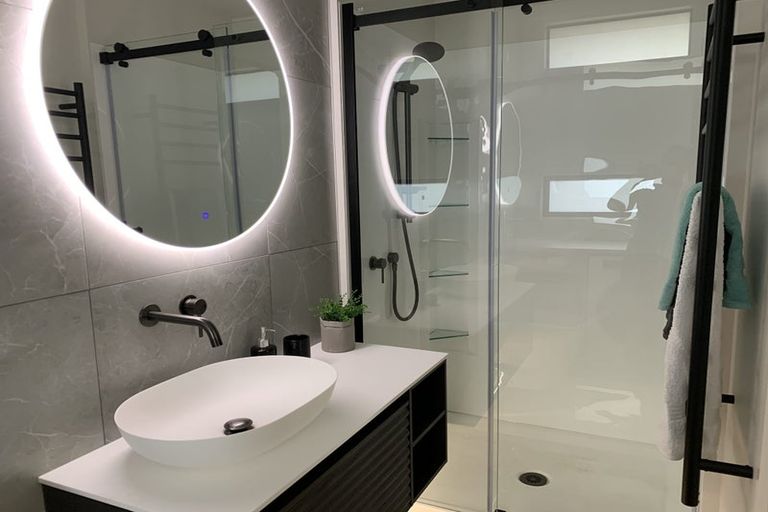 Photo of property in 53 Marellen Drive, Red Beach, 0932